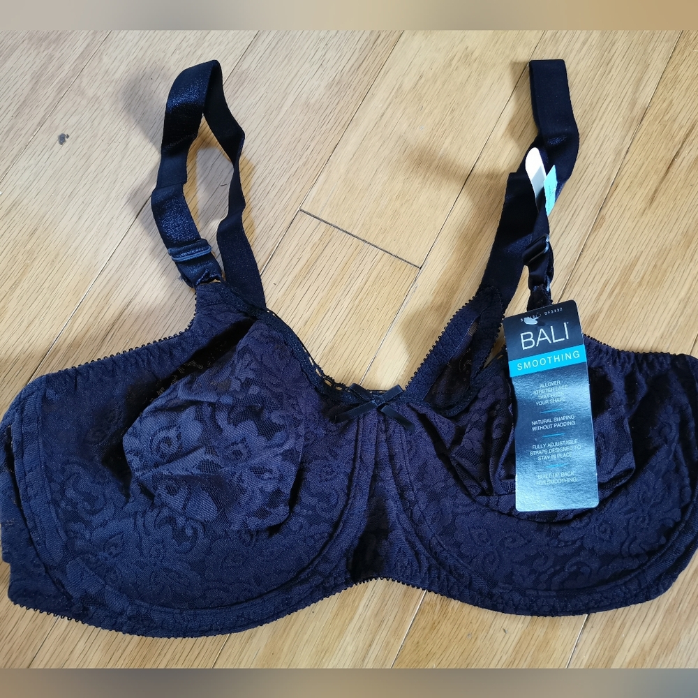 Bali black underwire smoothing 38C bra
